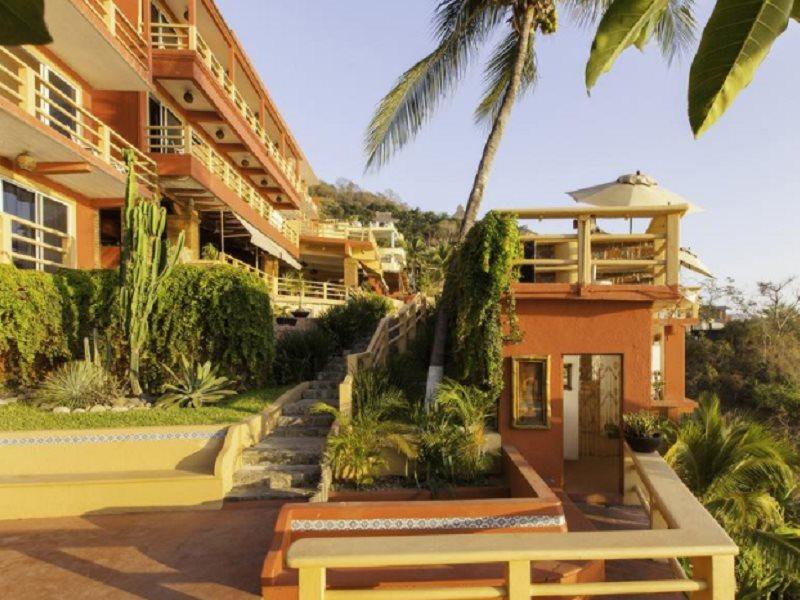 Hotel Irma Сиуатанехо Экстерьер фото