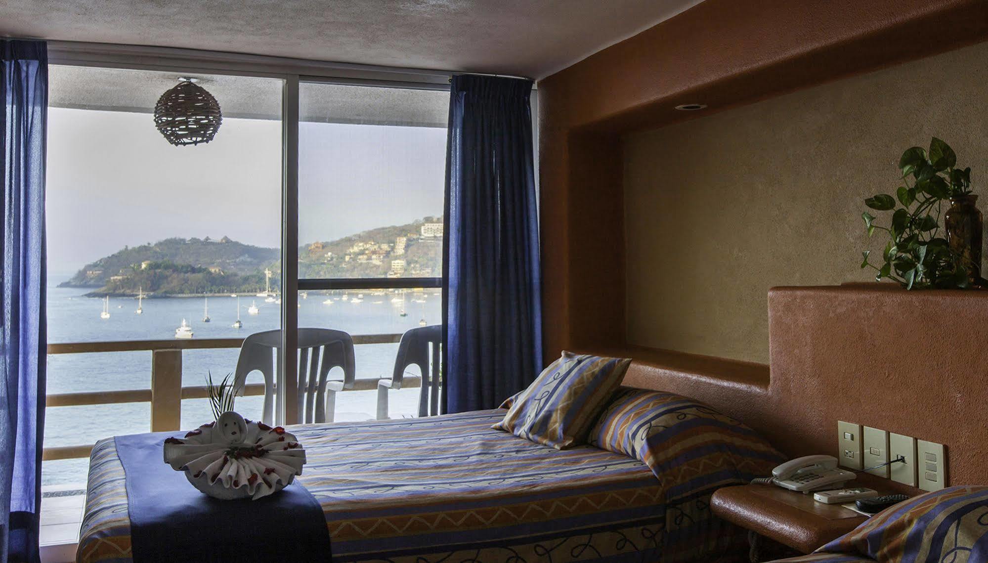Hotel Irma Сиуатанехо Экстерьер фото